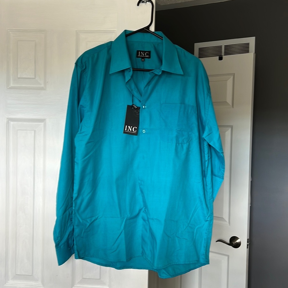 INC. Men’s dress shirt